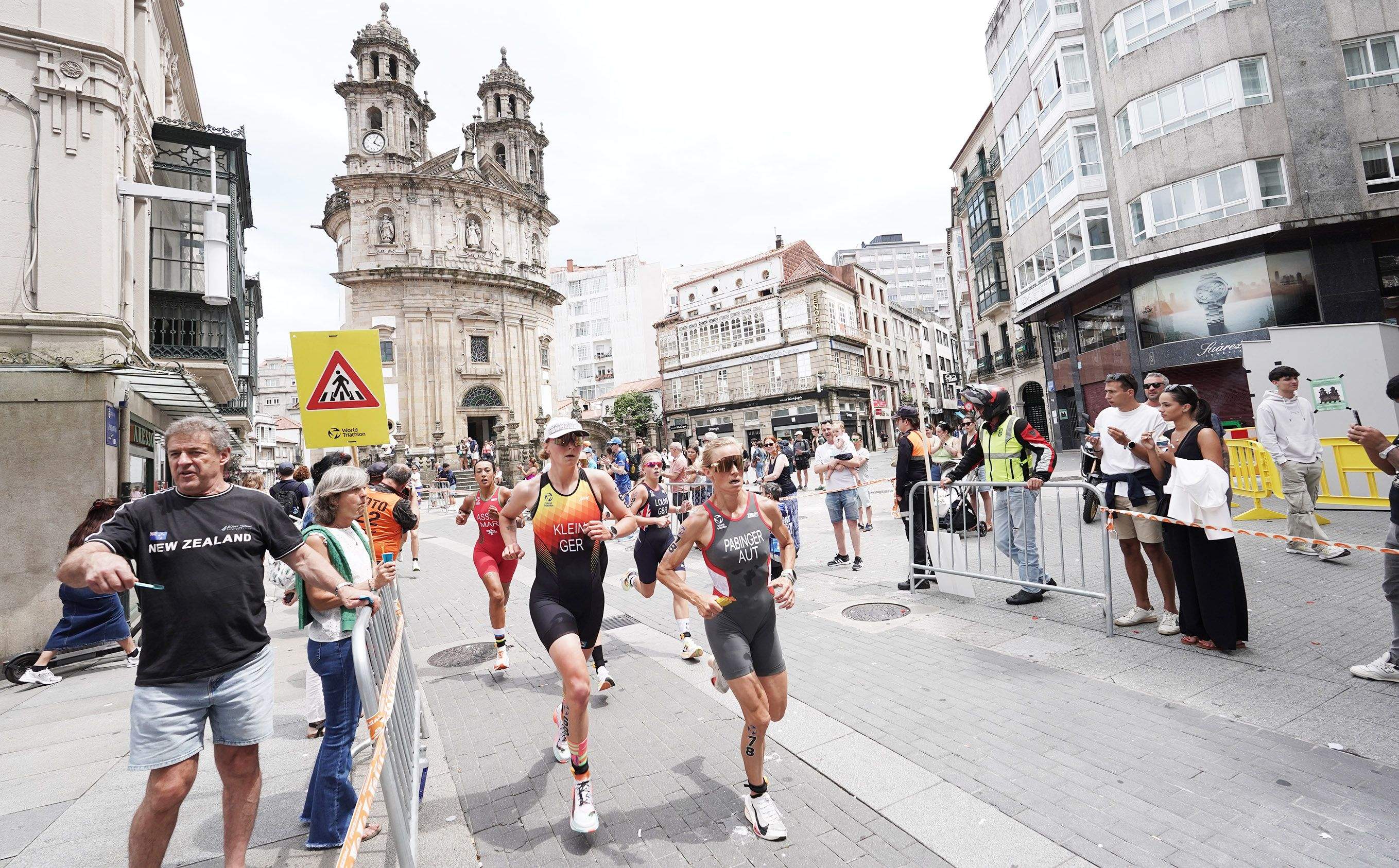 Carreira elite e sub23 feminina de dúatlon no Multisport de Pontevedra Carreira elite e sub23 feminina de dúatlon no Multisport de Pontevedra