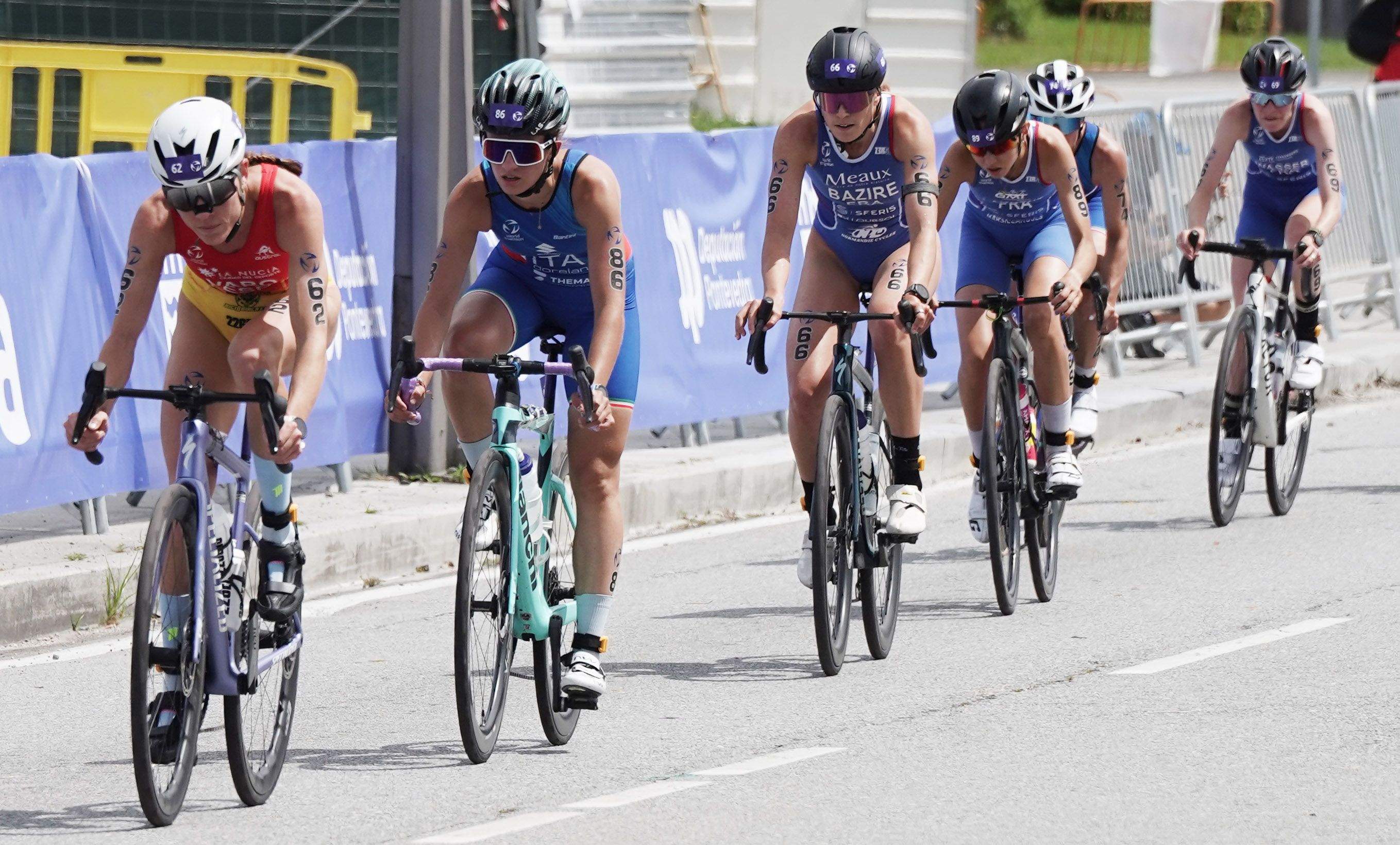 Carreira elite e sub23 feminina de dúatlon no Multisport de Pontevedra Carreira elite e sub23 feminina de dúatlon no Multisport de Pontevedra