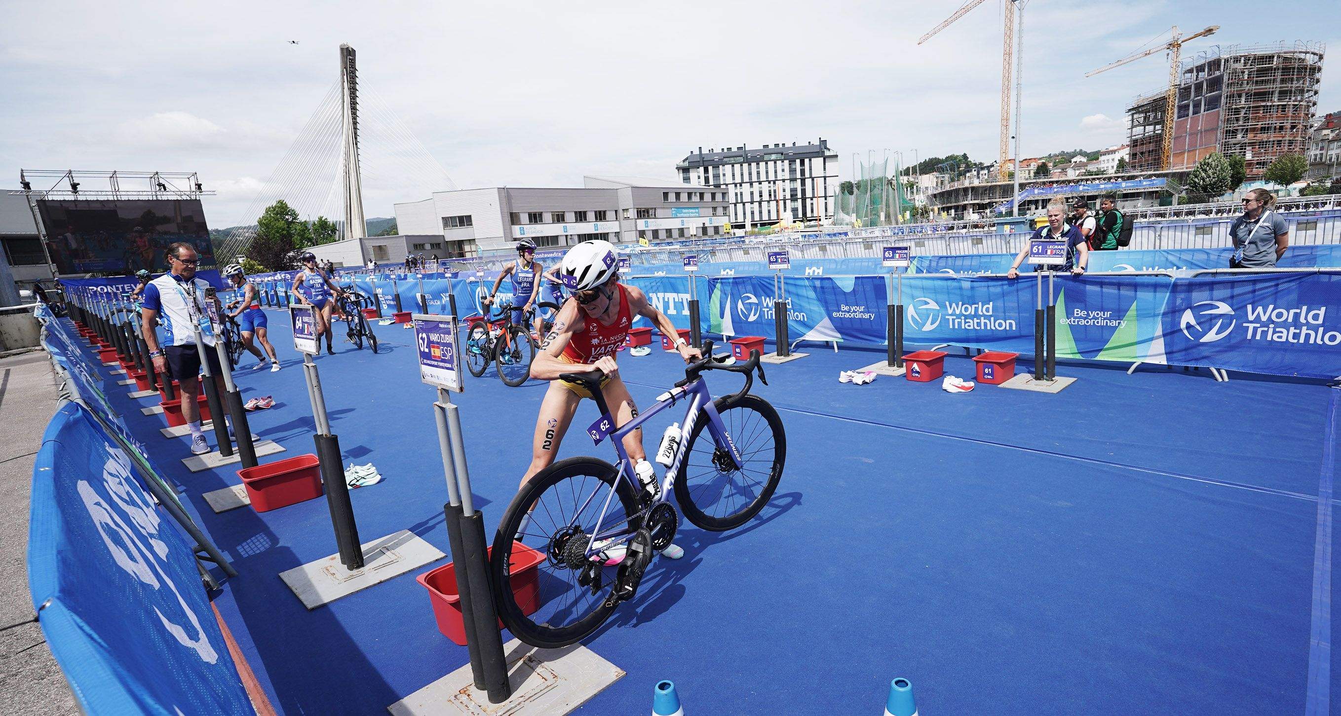 Carreira elite e sub23 feminina de dúatlon no Multisport de Pontevedra Carreira elite e sub23 feminina de dúatlon no Multisport de Pontevedra