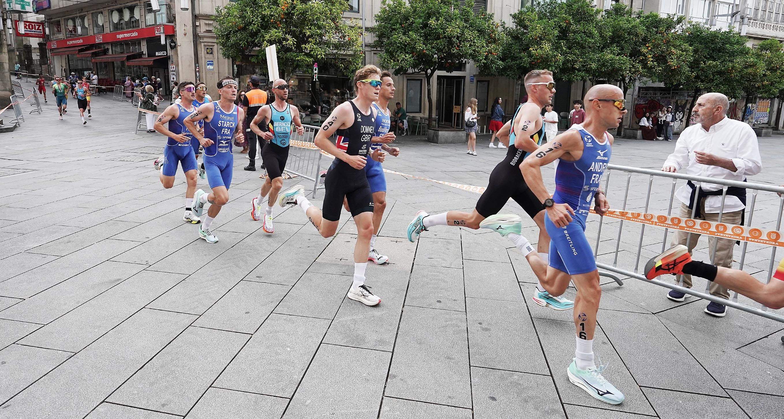 Carreira elite e sub23 masculina de dúatlon dos Campionatos do Mundo Multideporte de Triatlón Carreira elite e sub23 masculina de dúatlon dos Campionatos do Mundo Multideporte de Triatlón