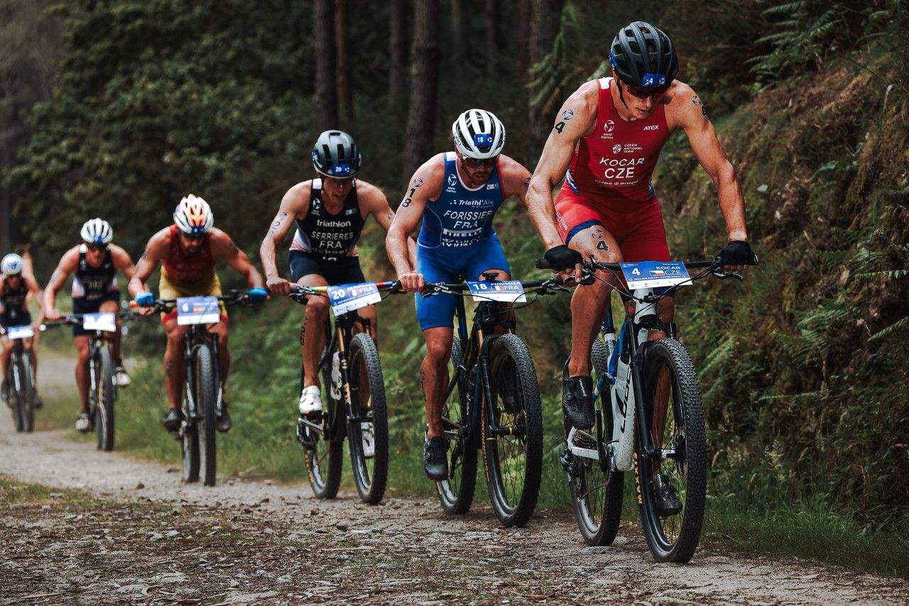 Carreira elite de tríatlon cros no Mundial Multisport de Pontevedra