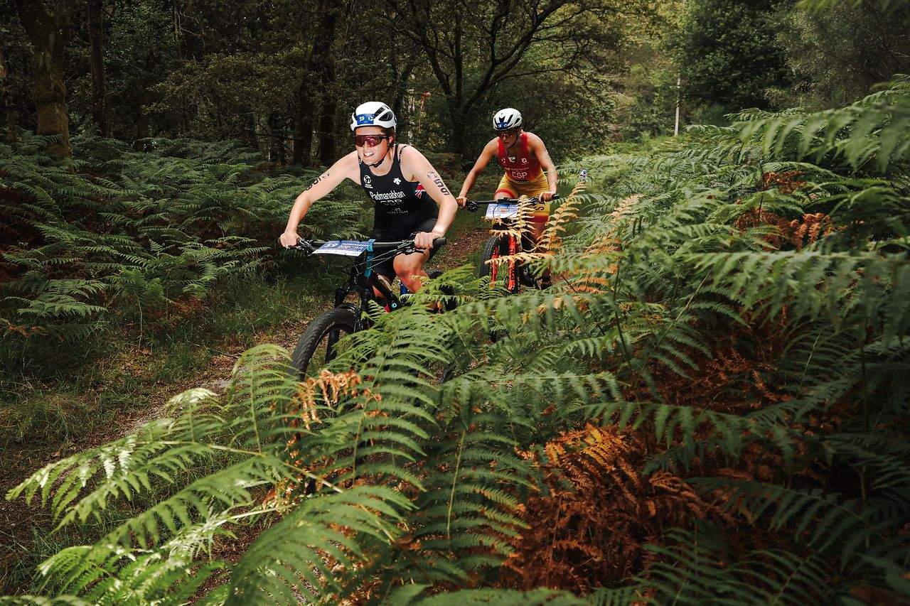 Carreira elite de tríatlon cros no Mundial Multisport de Pontevedra