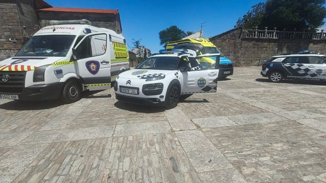 Servizos de Emerxencias que se desprazaron ata a Rúa Real de Cambados Servizos de Emerxencias que se desprazaron ata a Rúa Real de Cambados