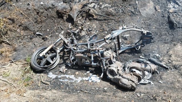 La moto que causó un incendio en Cuntis La moto que causó un incendio en Cuntis