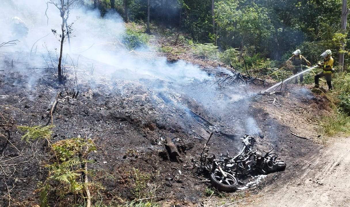 La moto que causó un incendio en Cuntis