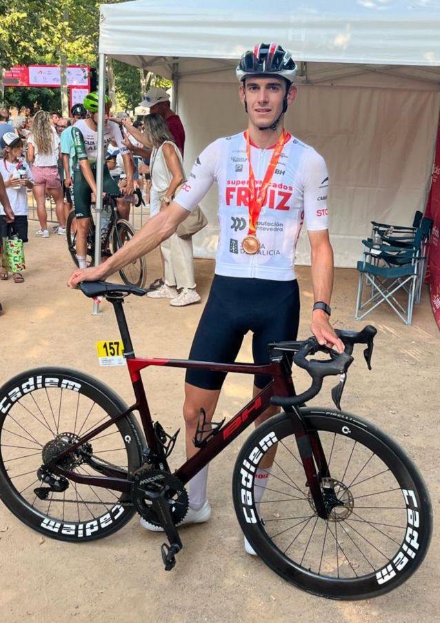 Estelrich logrou a medalla de bronce no campionato de España celebrado en Granada Estelrich logrou a medalla de bronce no campionato de España celebrado en Granada