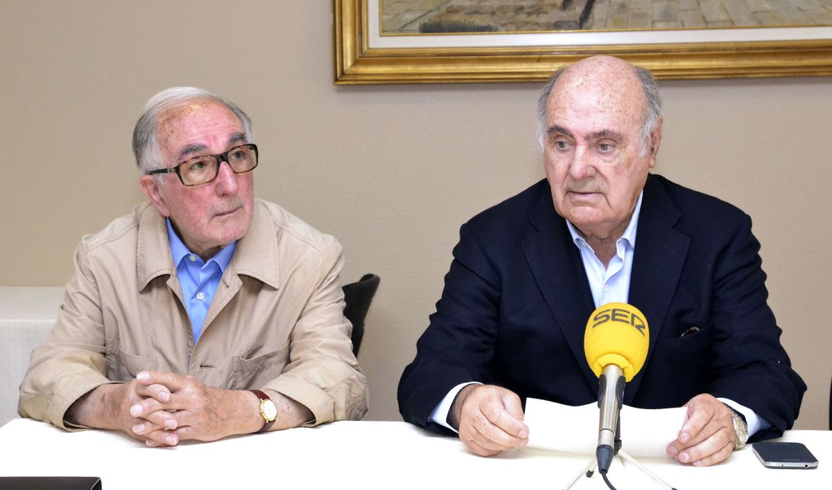 Pedro Antonio Rivas y Eduardo Lozano, durante la presentación del cartel de la Feria de la Peregrina 2015