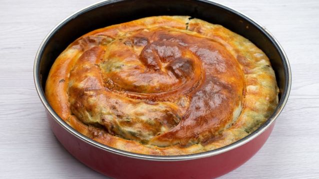 Pastel grego de verduras (spanakopita) Pastel grego de verduras (spanakopita)