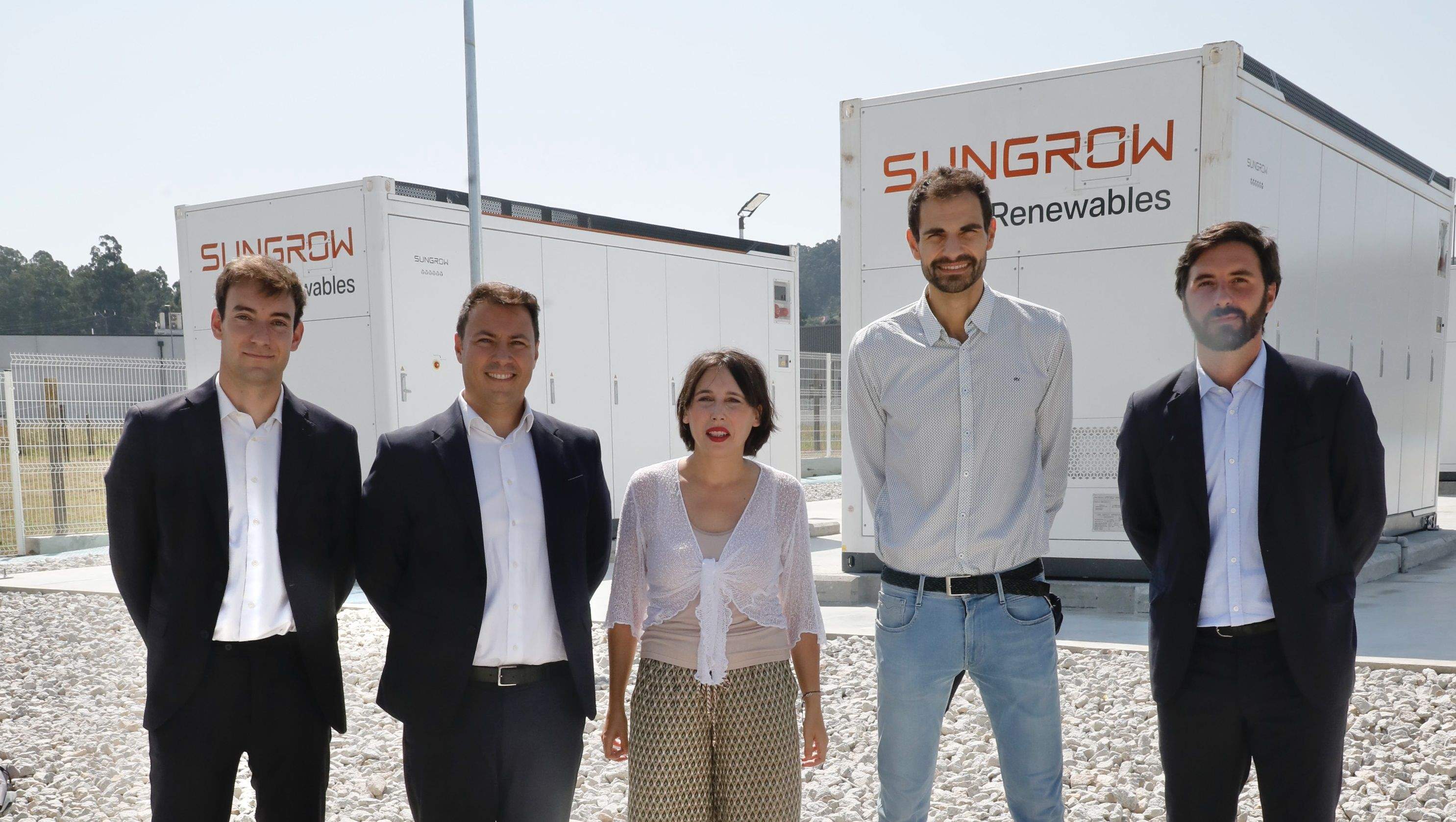 Lorenzana visitó las instalaciones de SunGrow en Sanxenxo