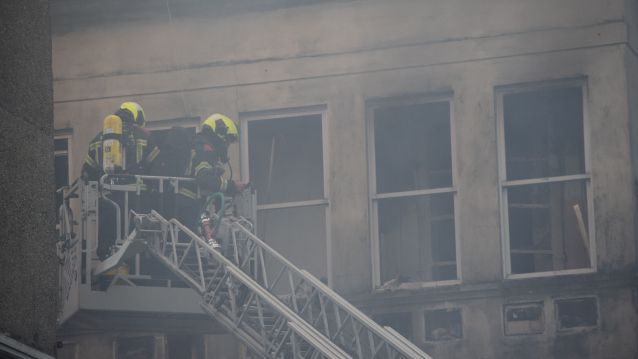 Incendio nun edificio da rúa Riestra