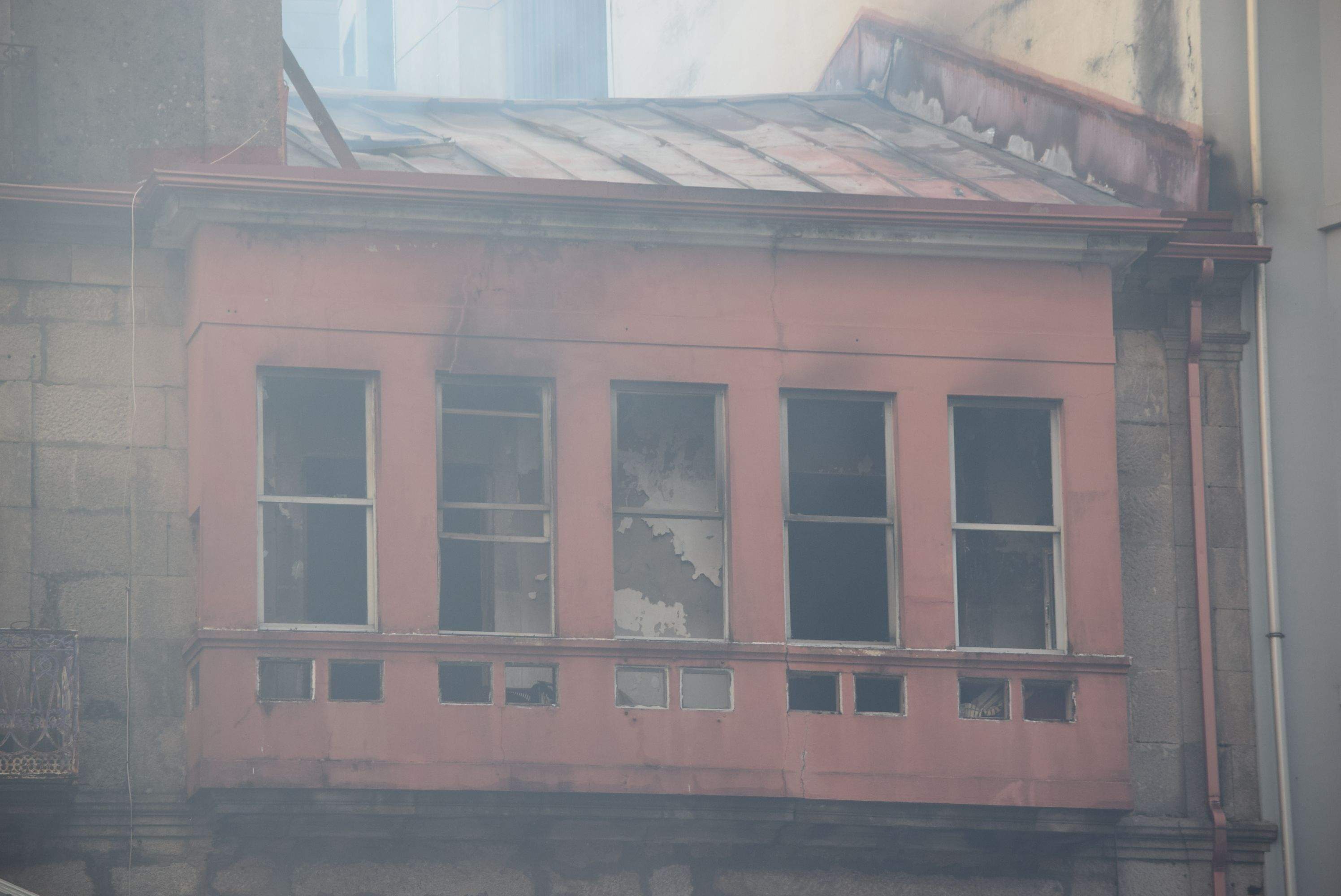 Incendio nun edificio da rúa Riestra