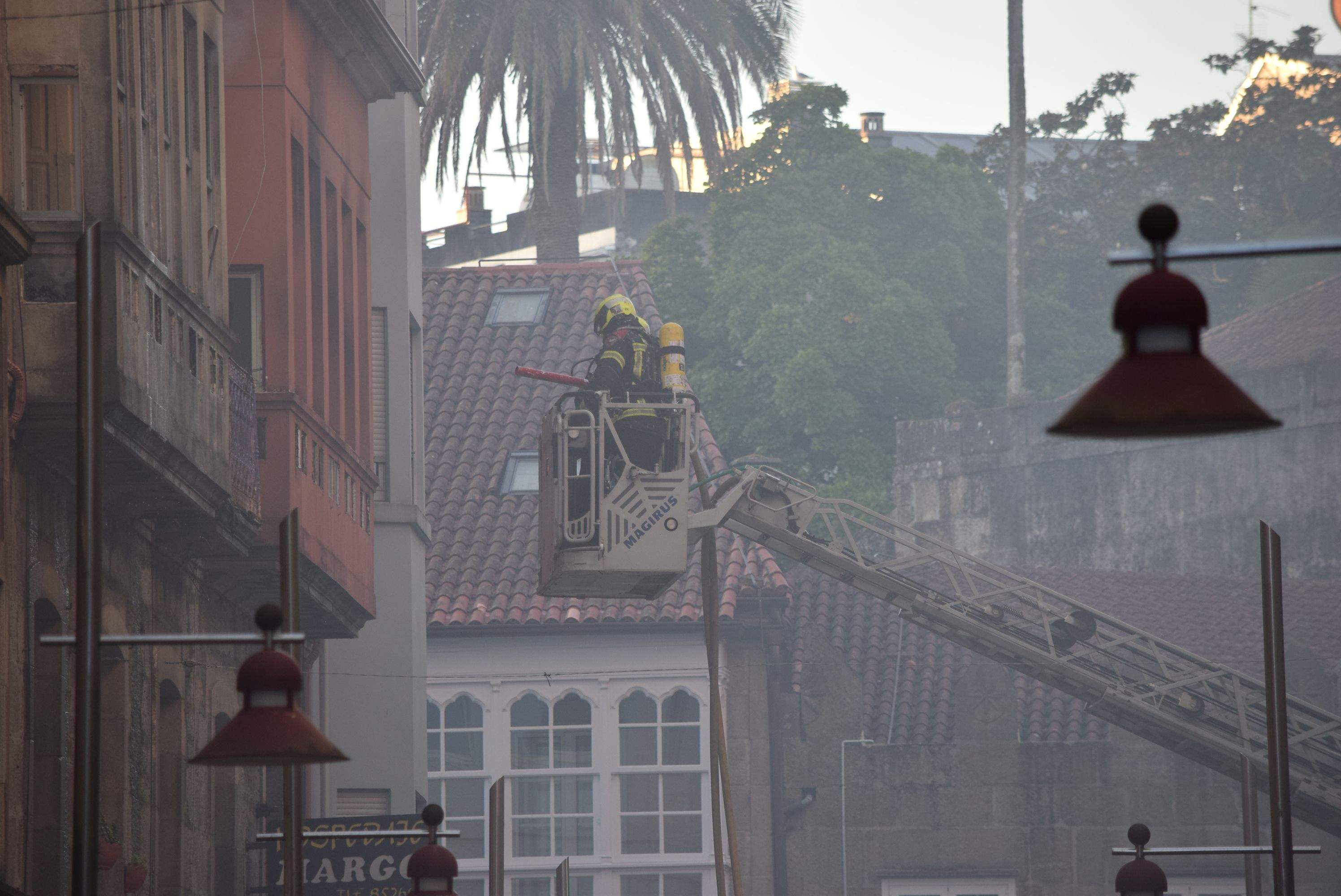 Incendio nun edificio da rúa Riestra