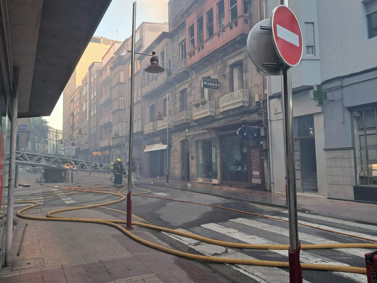 Incendio nun edificio da rúa Riestra