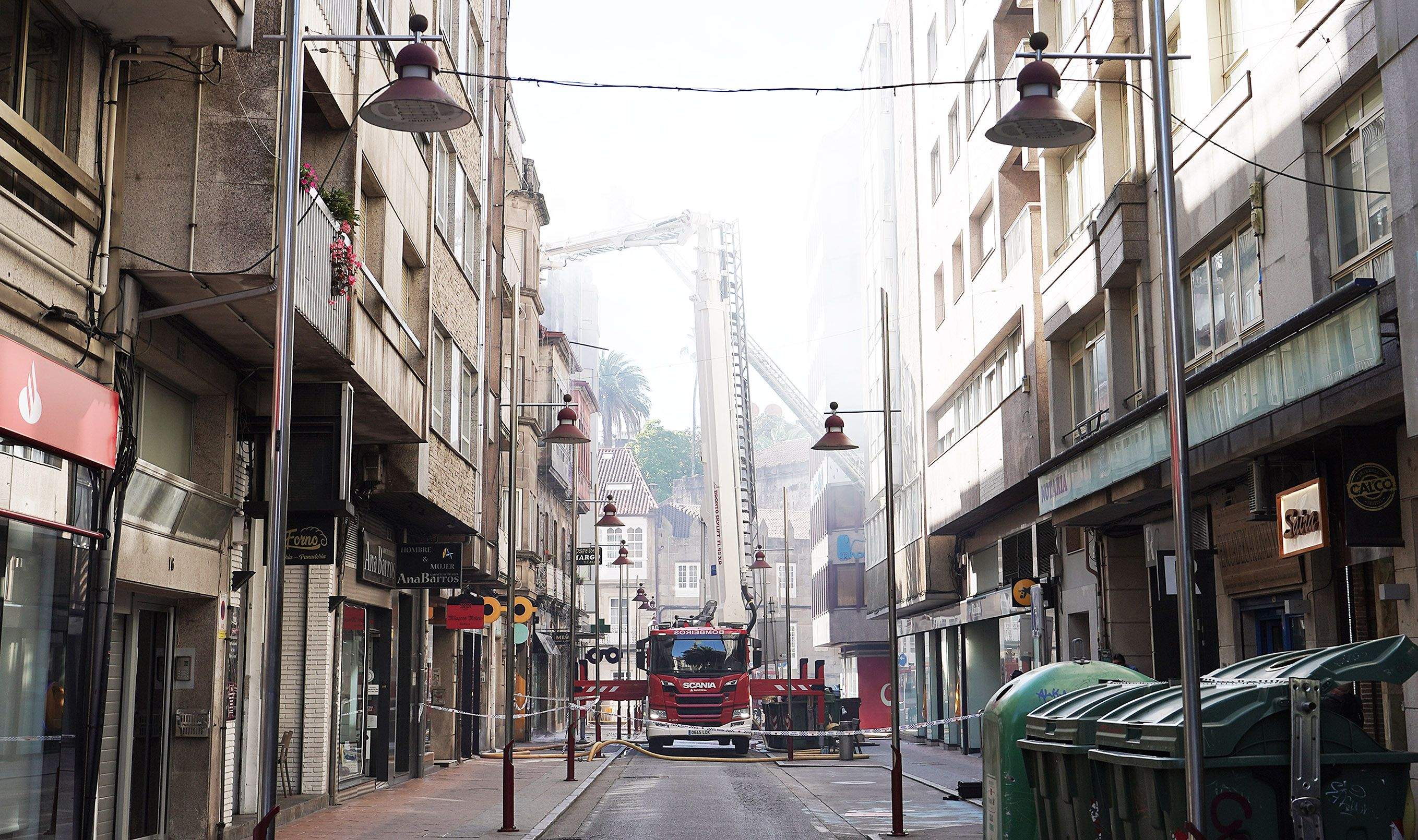 Incendio en un edificio de la calle Riestra Incendio en un edificio de la calle Riestra
