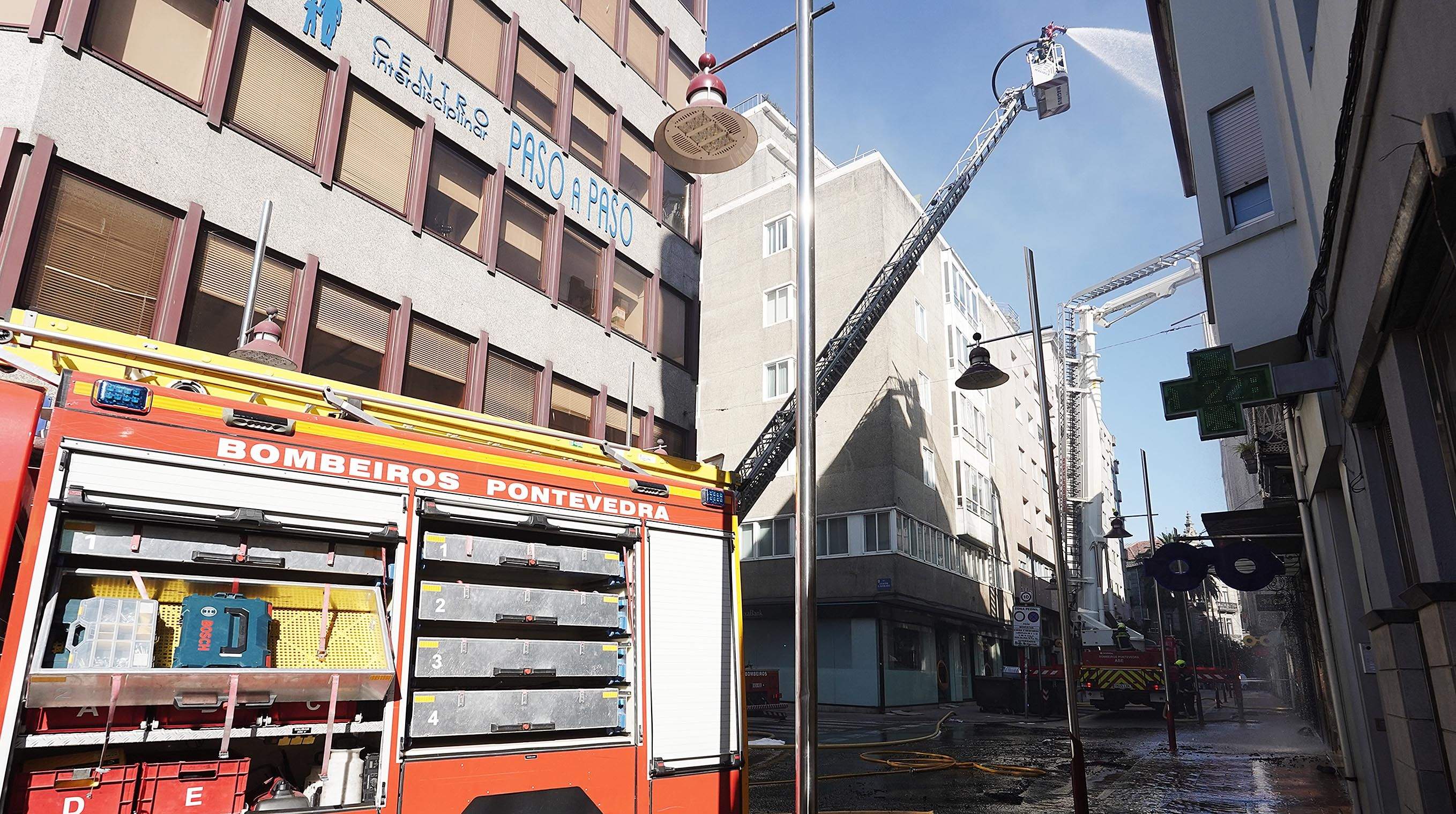 Incendio en un edificio de la calle Riestra Incendio en un edificio de la calle Riestra