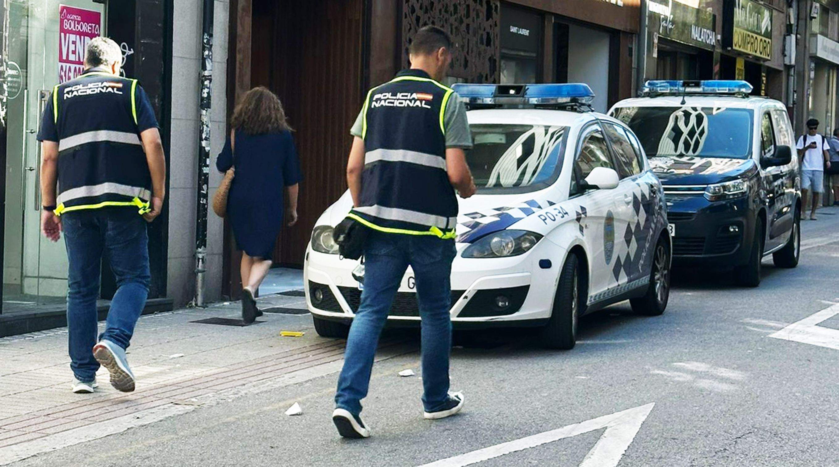 Agentes de la Policía Nacional y Local | ARCHIVO Agentes de la Policía Nacional y Local | ARCHIVO