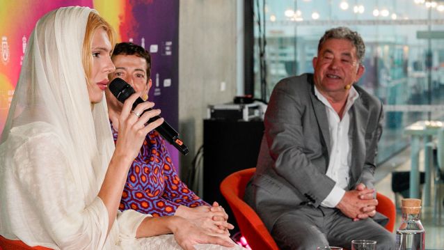 Samantha Hudson, con Miguel Anxo Fernández Lores e María Guerra