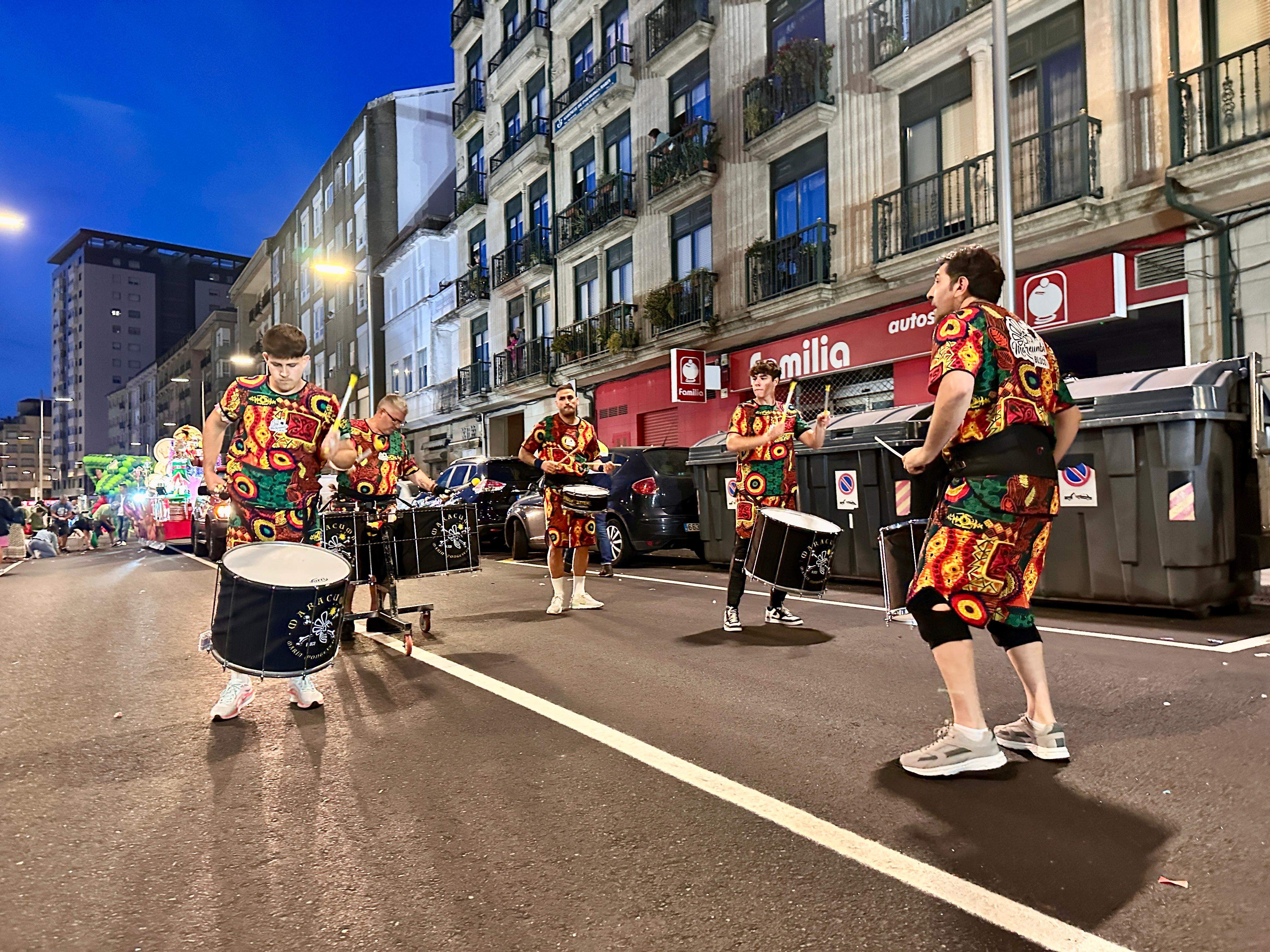 Batalla de Flores nocturna 2025 en Marín