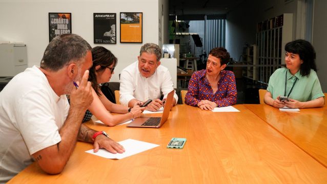 Reunión de los representantes municipales con la organización de los Feroz