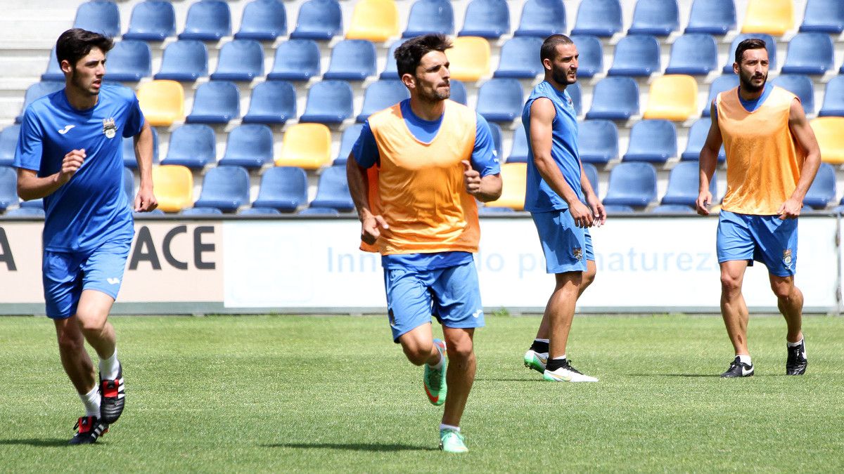 Jorge Rodríguez durante o adestramento do Pontevedra en Pasarón Jorge Rodríguez durante o adestramento do Pontevedra en Pasarón