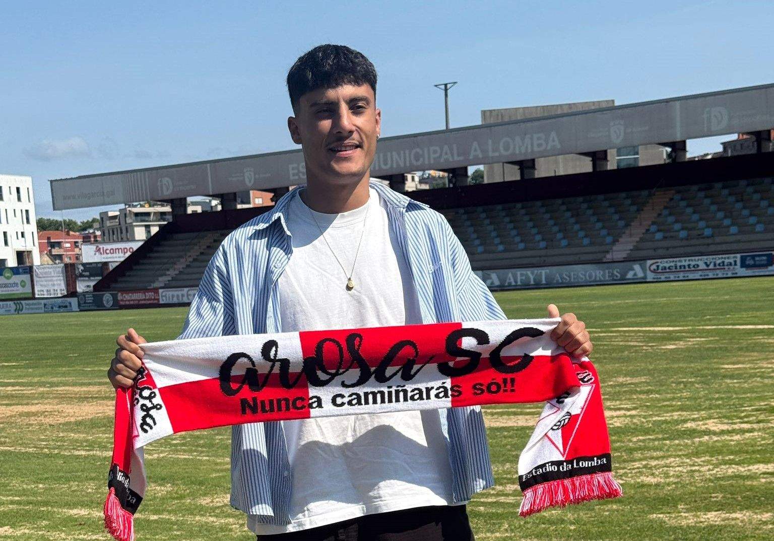 Manu Figueroa, na súa presentación como xogador do Arosa
