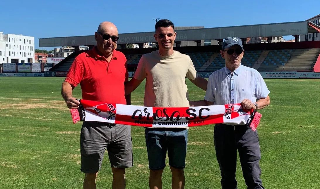 Presentación de Gabri Palmás como xogador do Arosa