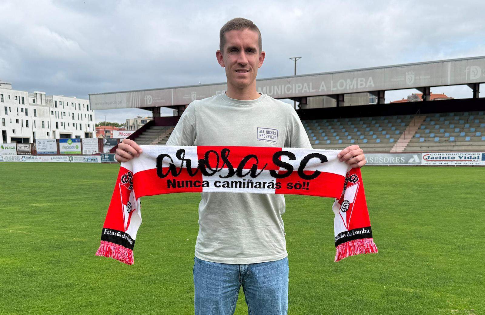 Presentación de Marcos Remeseiro como xogador do Arosa