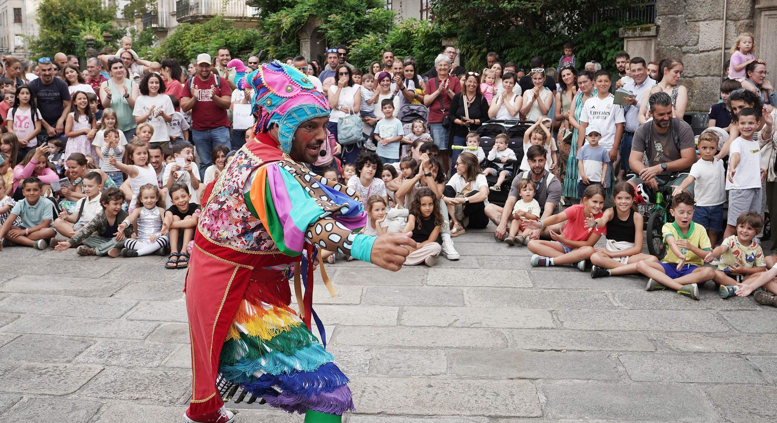 Itineranta, con: Asaco Producciones & Cirko Psikario, La Fam y Troula