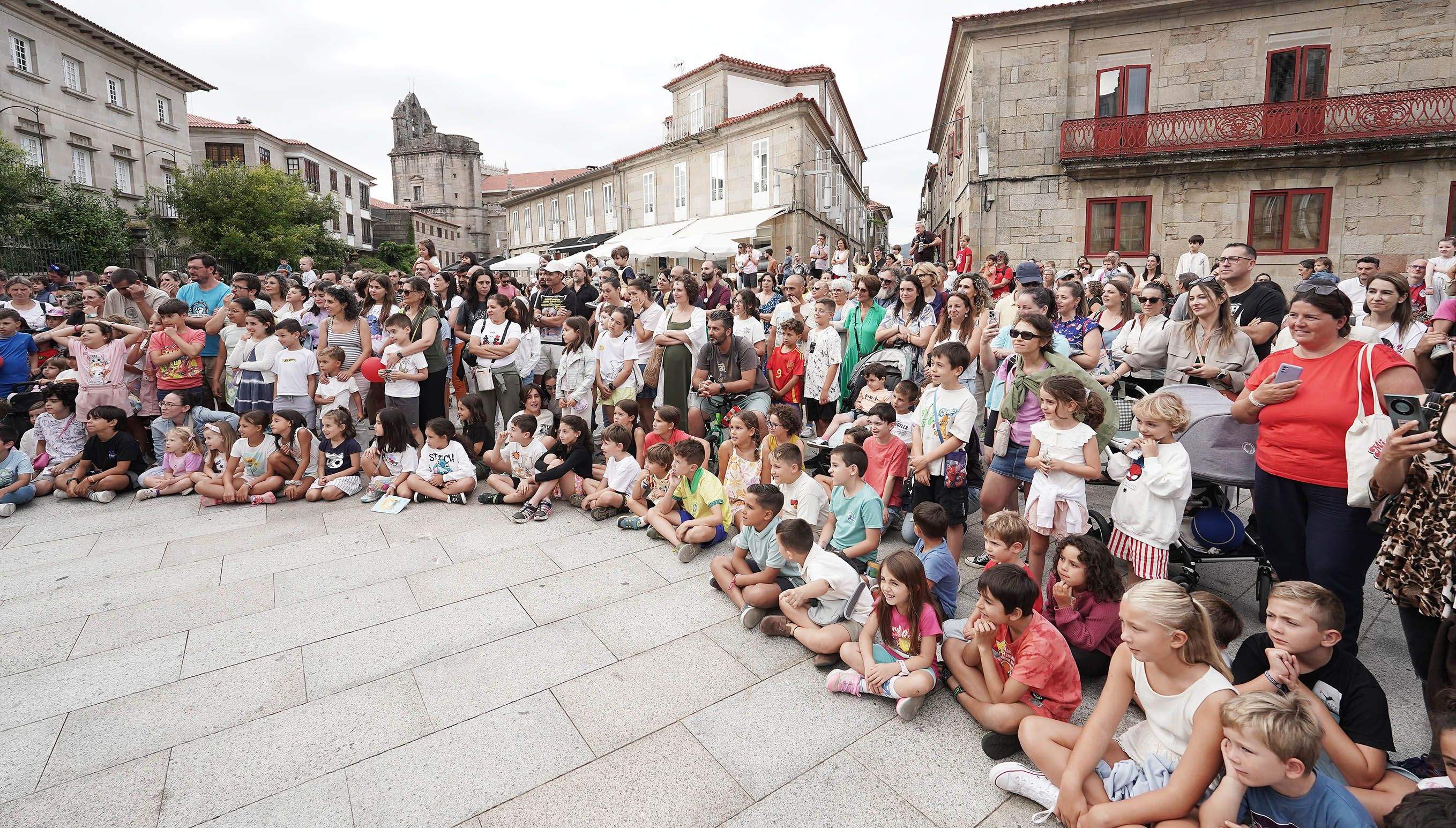 Itineranta, con: Asaco Producciones & Cirko Psikario, La Fam y Troula