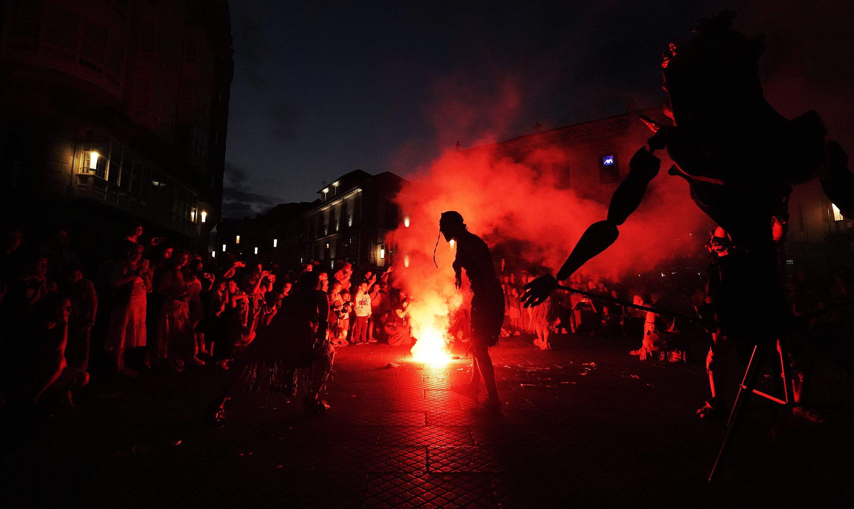 Itineranta, con: Asaco Producciones & Cirko Psikario, La Fam y Troula