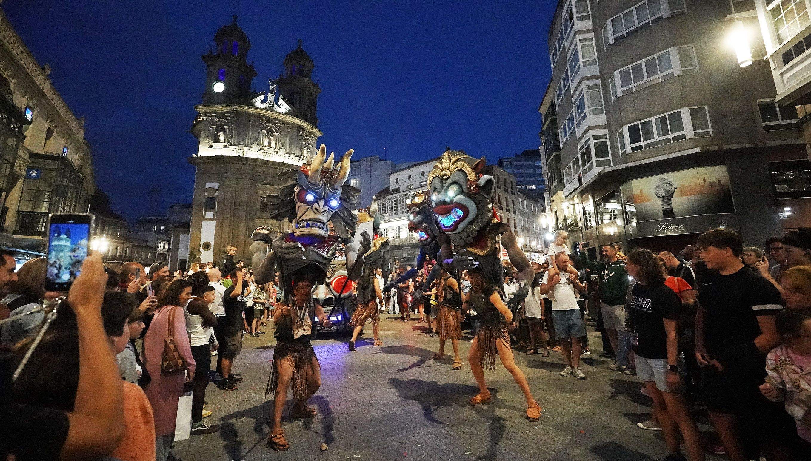 Itineranta, con: Asaco Producciones & Cirko Psikario, La Fam y Troula