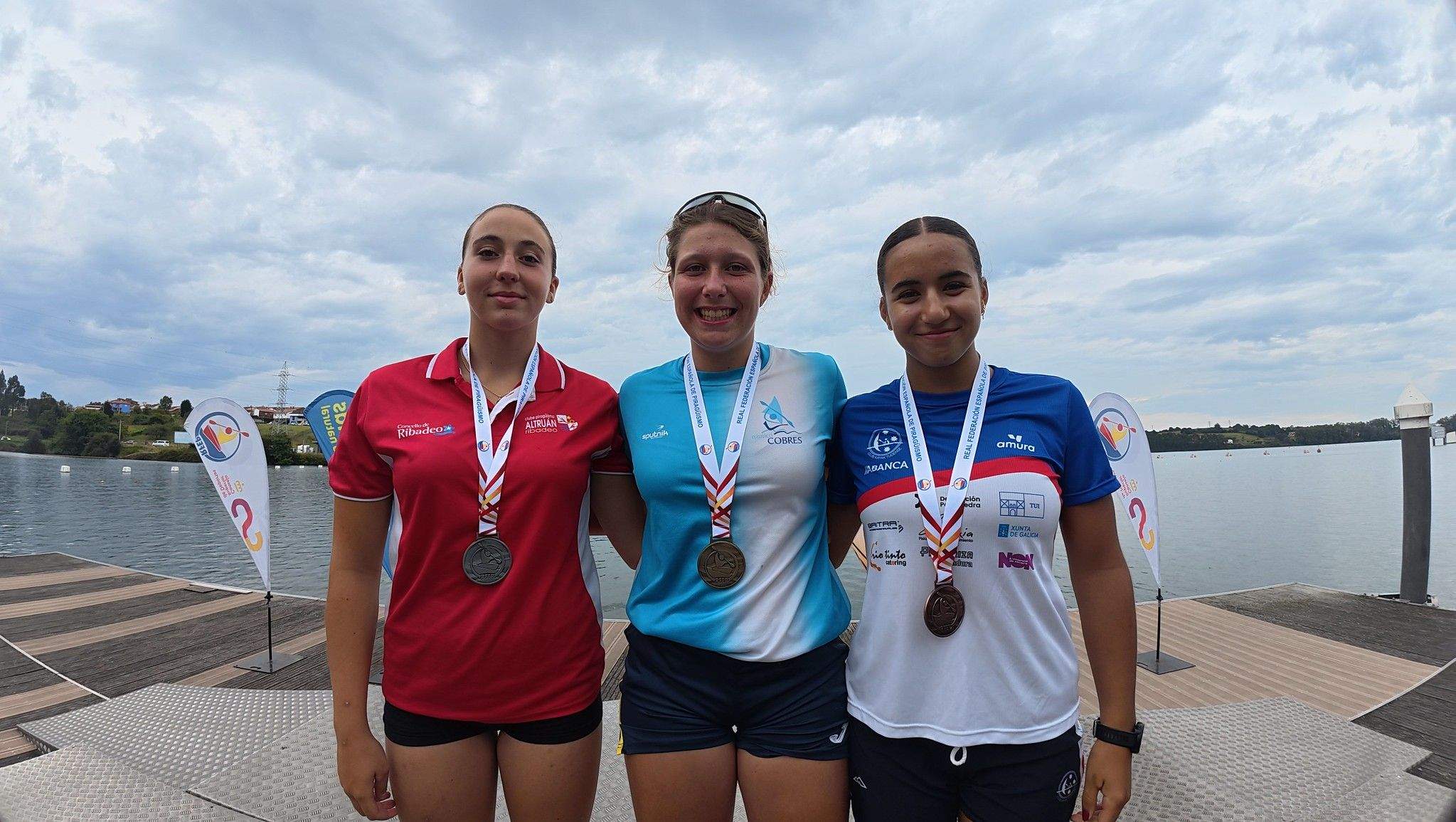 Podio Cadete A K1 feminino en Trasona