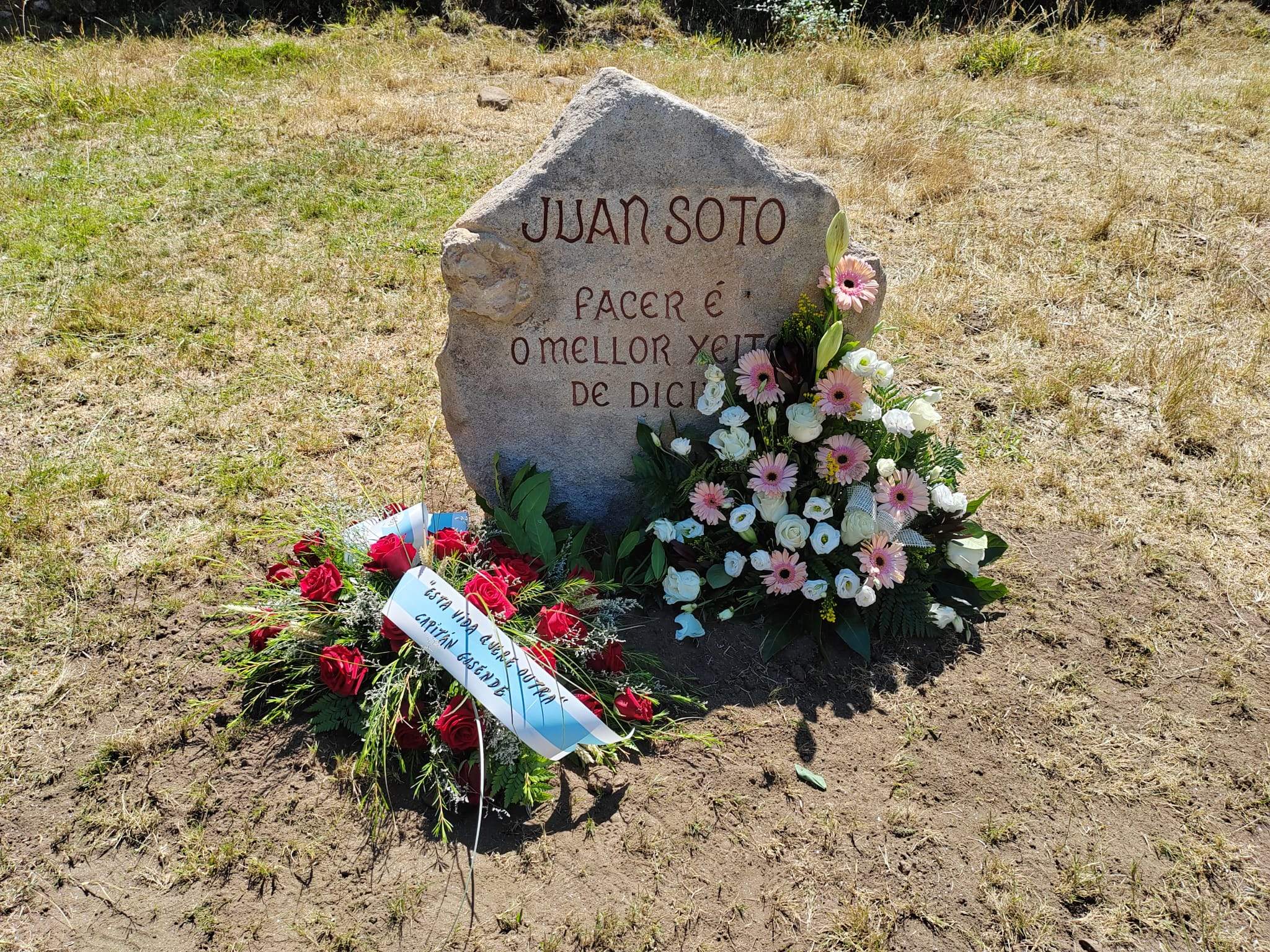 Lauda na memoria de Juan Soto.