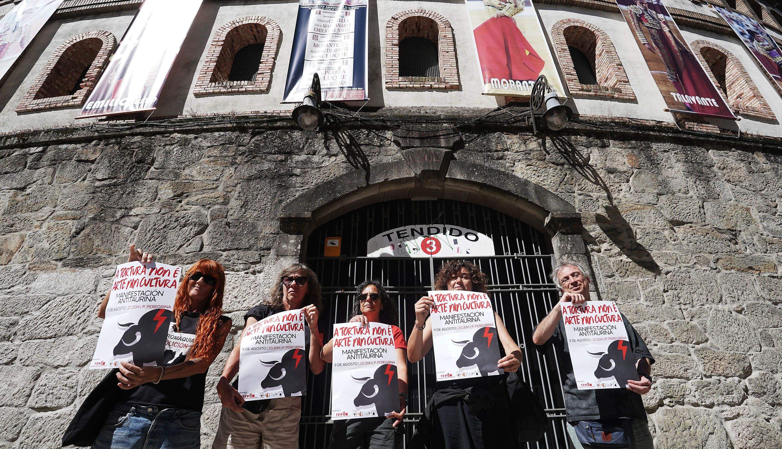 Representantes de 'Touradas fóra de Pontevedra' presentan la manifestación antitaurina