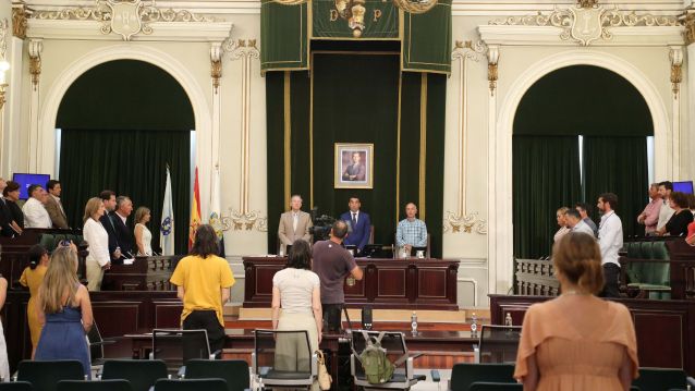 Minuto de silencio no Pleno da Deputación Minuto de silencio no Pleno da Deputación