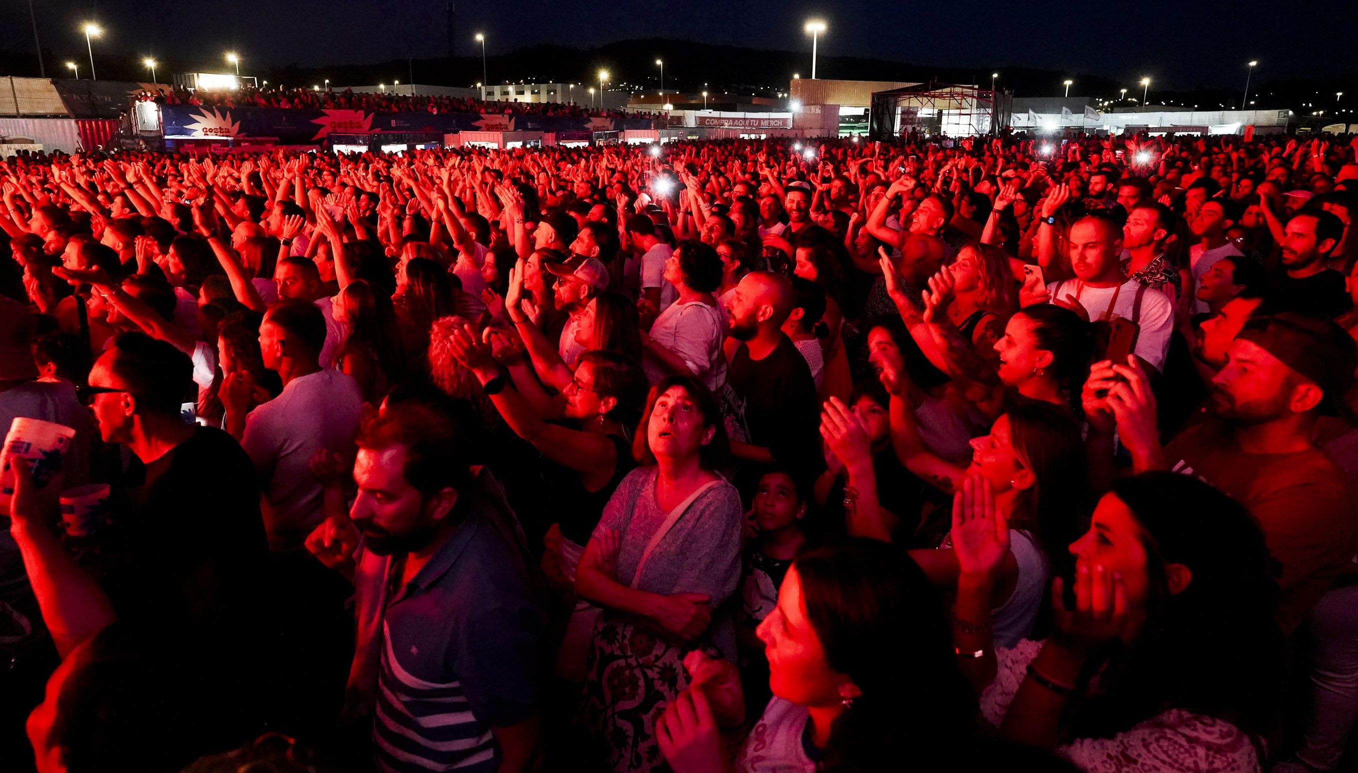 Concerto de Leiva no festival Costa Feira de Sanxenxo Concerto de Leiva no festival Costa Feira de Sanxenxo