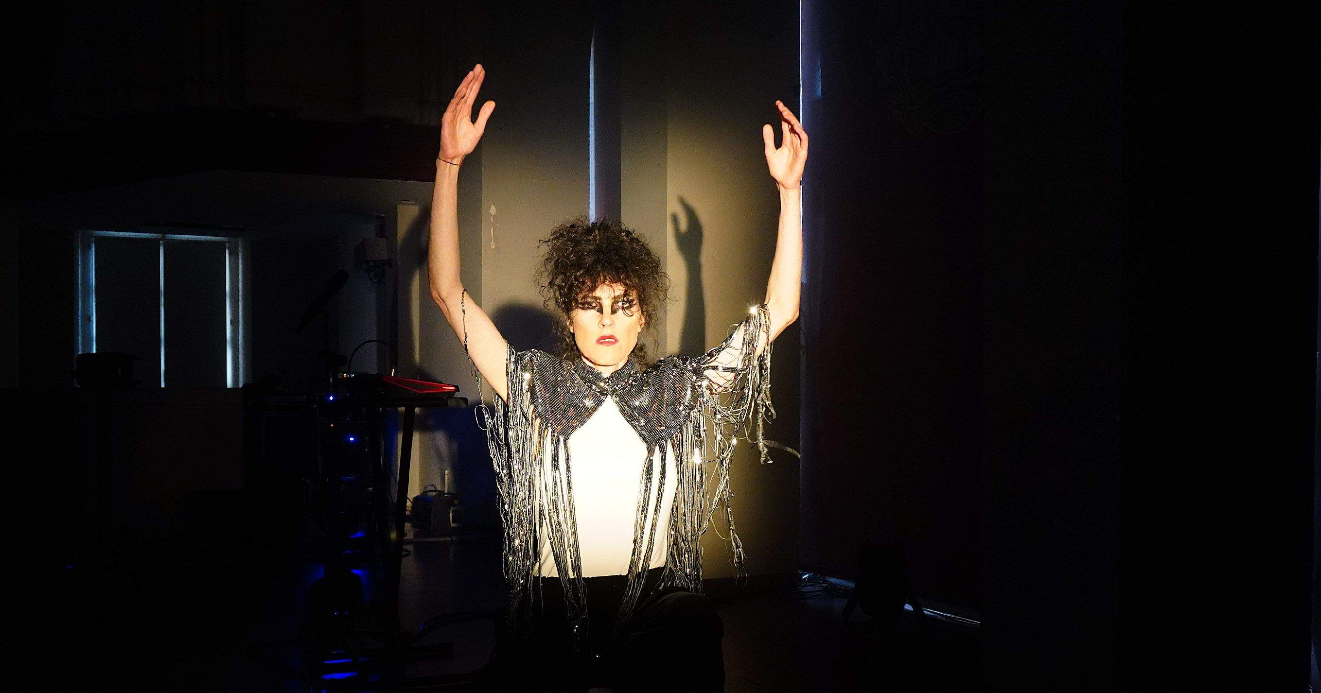 Cris Balboa presenta 'Sinte' Cris Balboa presenta 'Sinte'