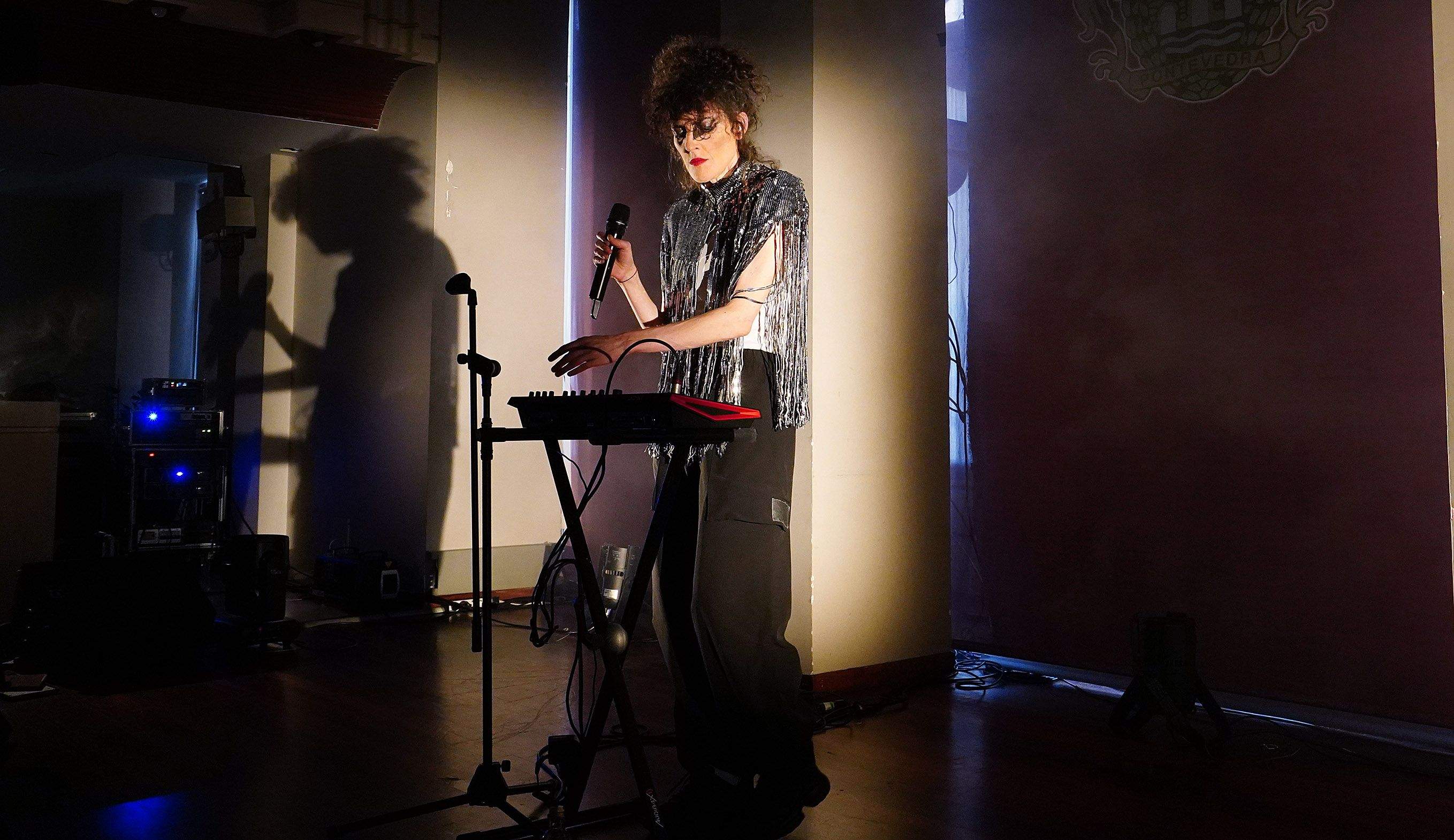Cris Balboa presenta 'Sinte' Cris Balboa presenta 'Sinte'