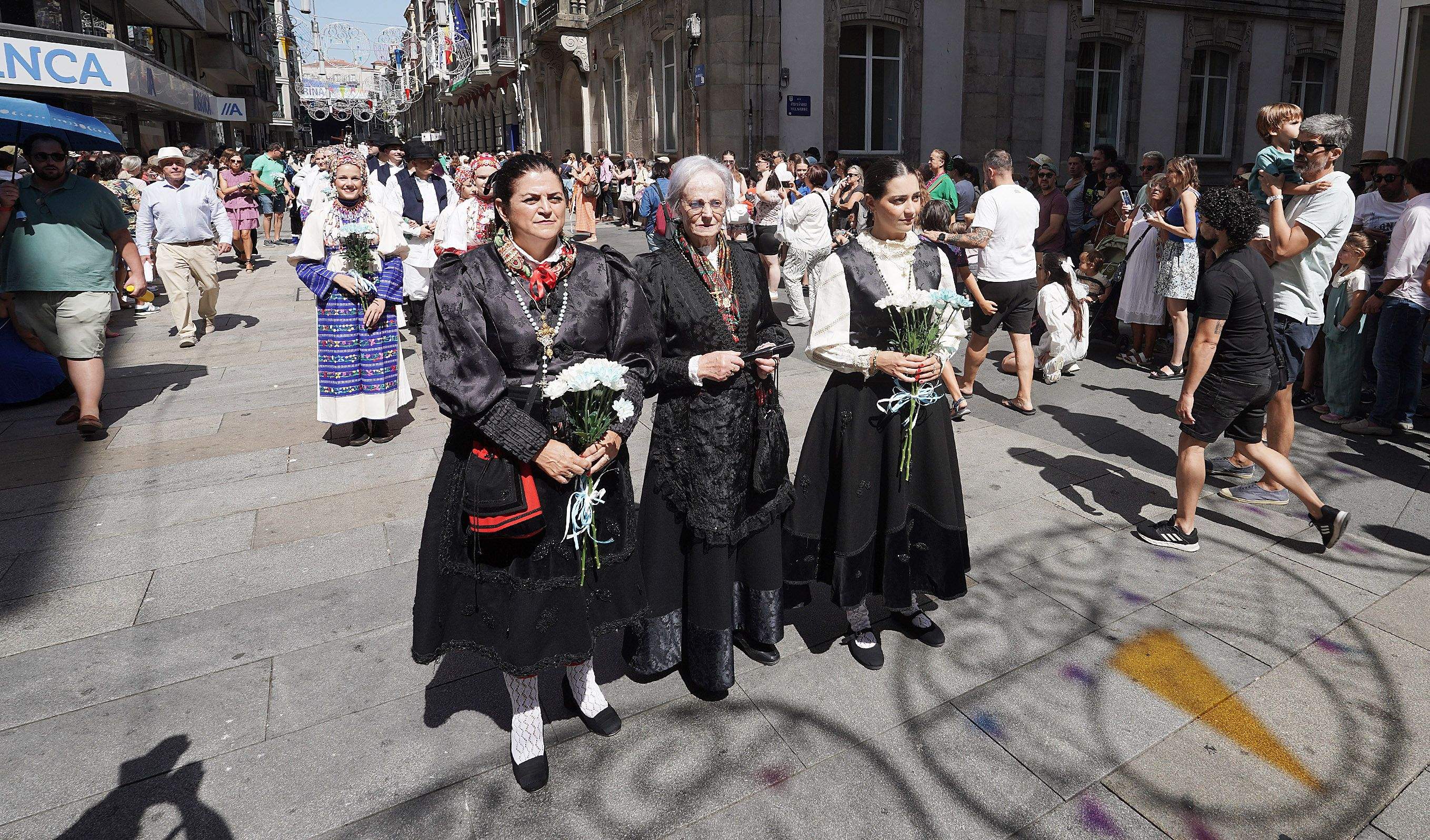 Pregón de las Festas da Peregrina con Susana Pedreira y Diana López Varela