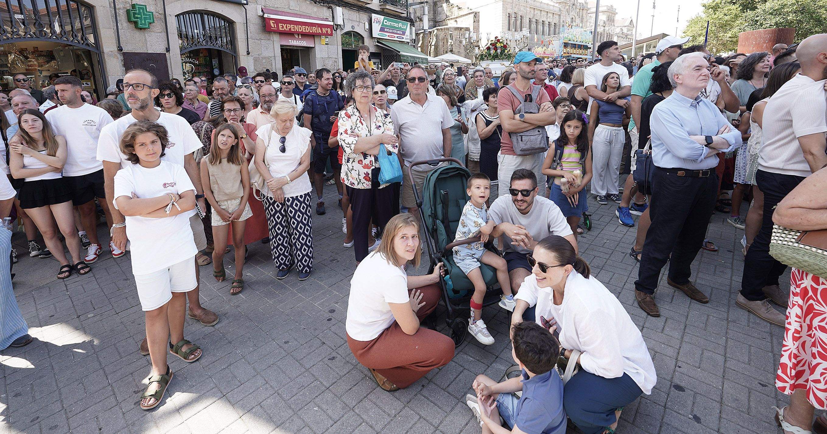 Pregón de las Festas da Peregrina con Susana Pedreira y Diana López Varela