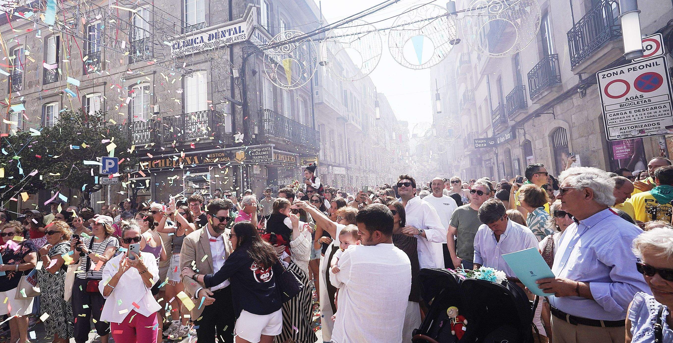 Pregón de las Festas da Peregrina con Susana Pedreira y Diana López Varela