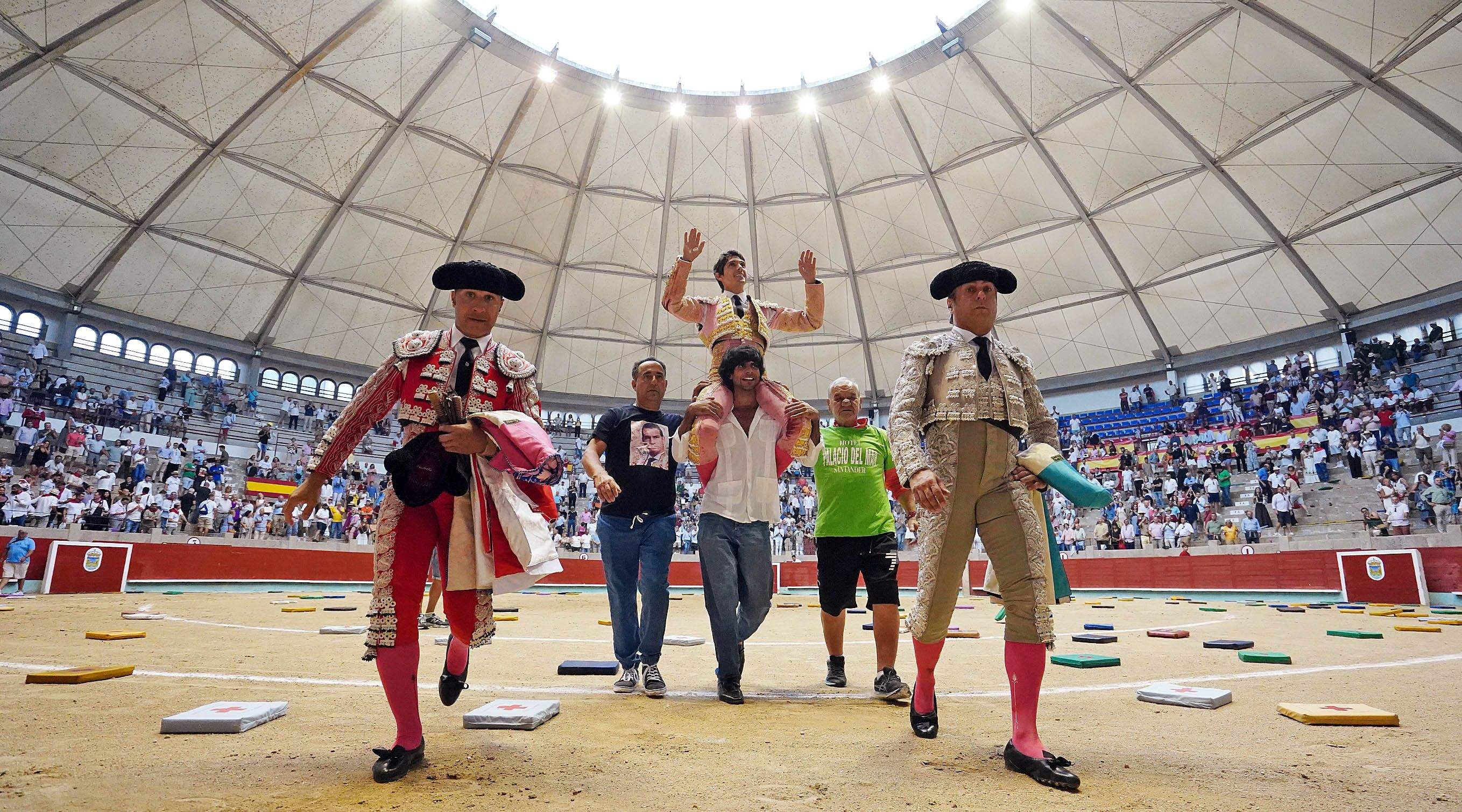 Primera corrida de la Feria taurina de la Peregrina 2025 Primera corrida de la Feria taurina de la Peregrina 2025