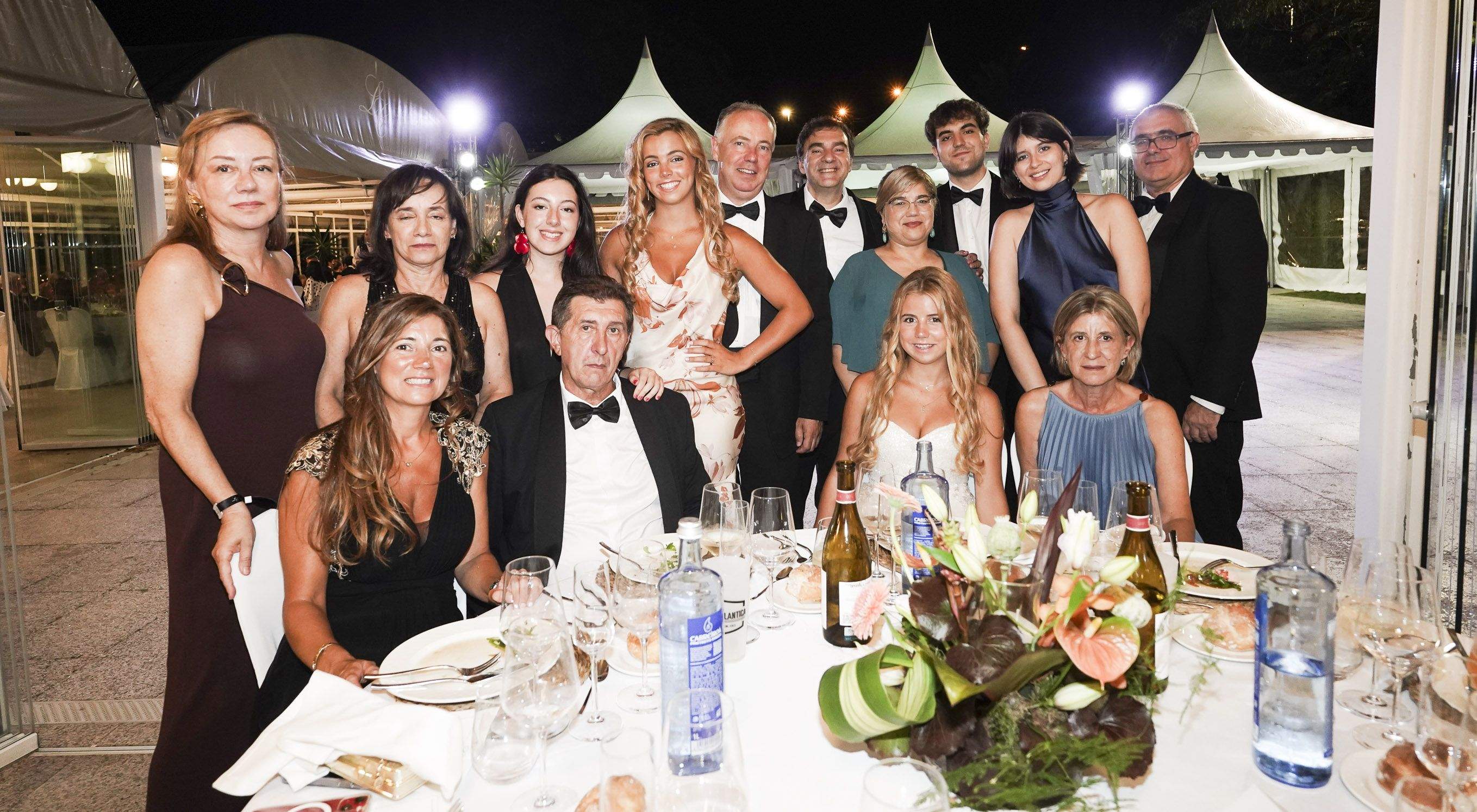Asistentes á Cea-Baile do Liceo Casino