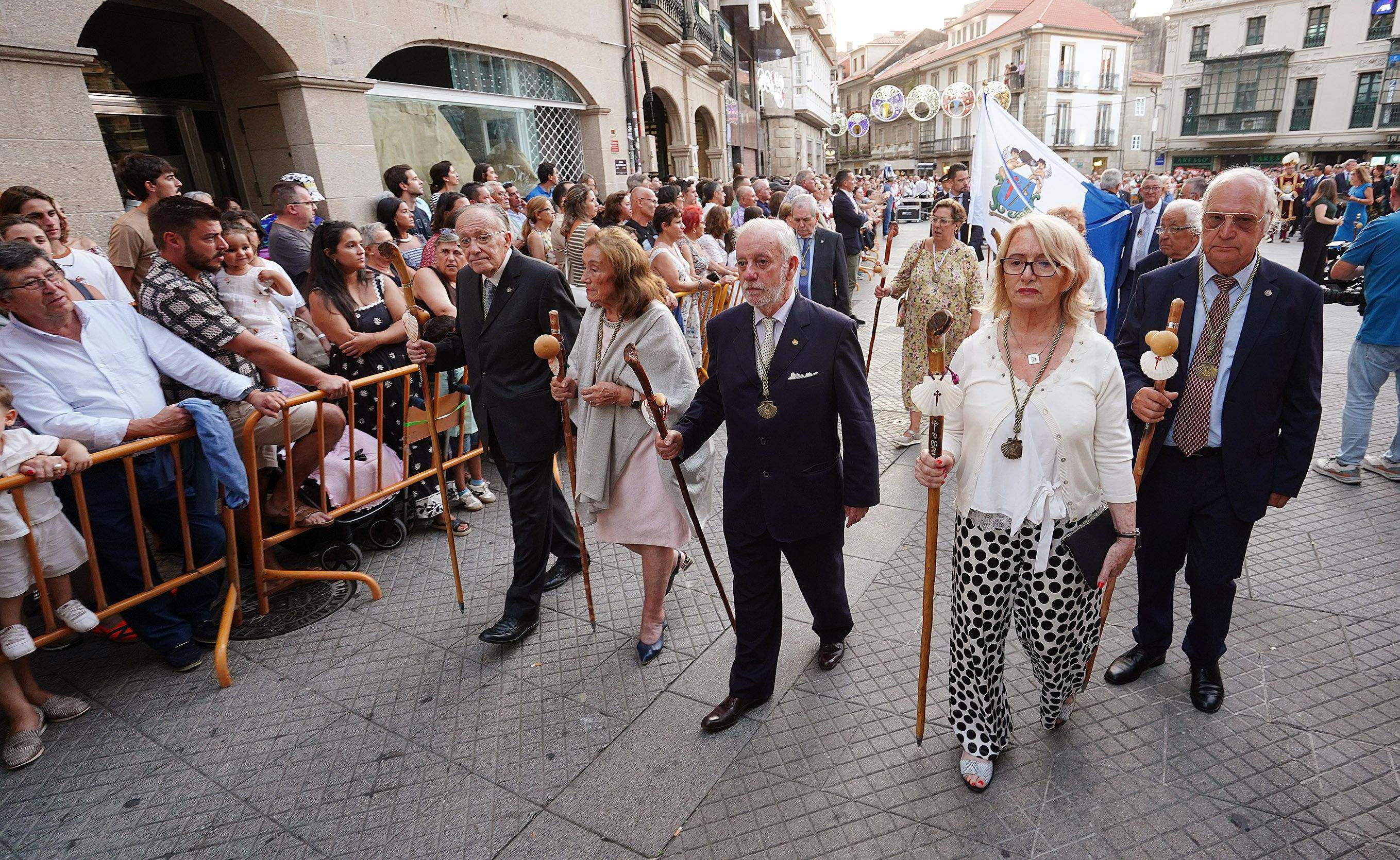 Procesión na honra da Virxe Peregrina