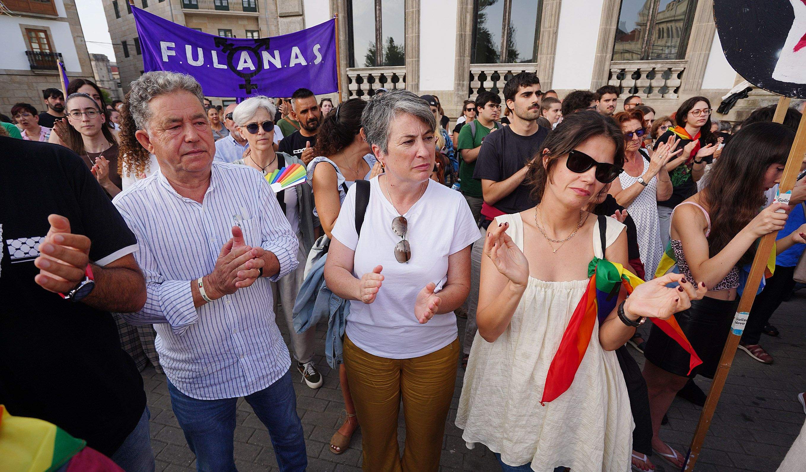 Concentración de repulsa por unha agresión homofóbica denunciada en Benito Corbal Concentración de repulsa por unha agresión homofóbica denunciada en Benito Corbal