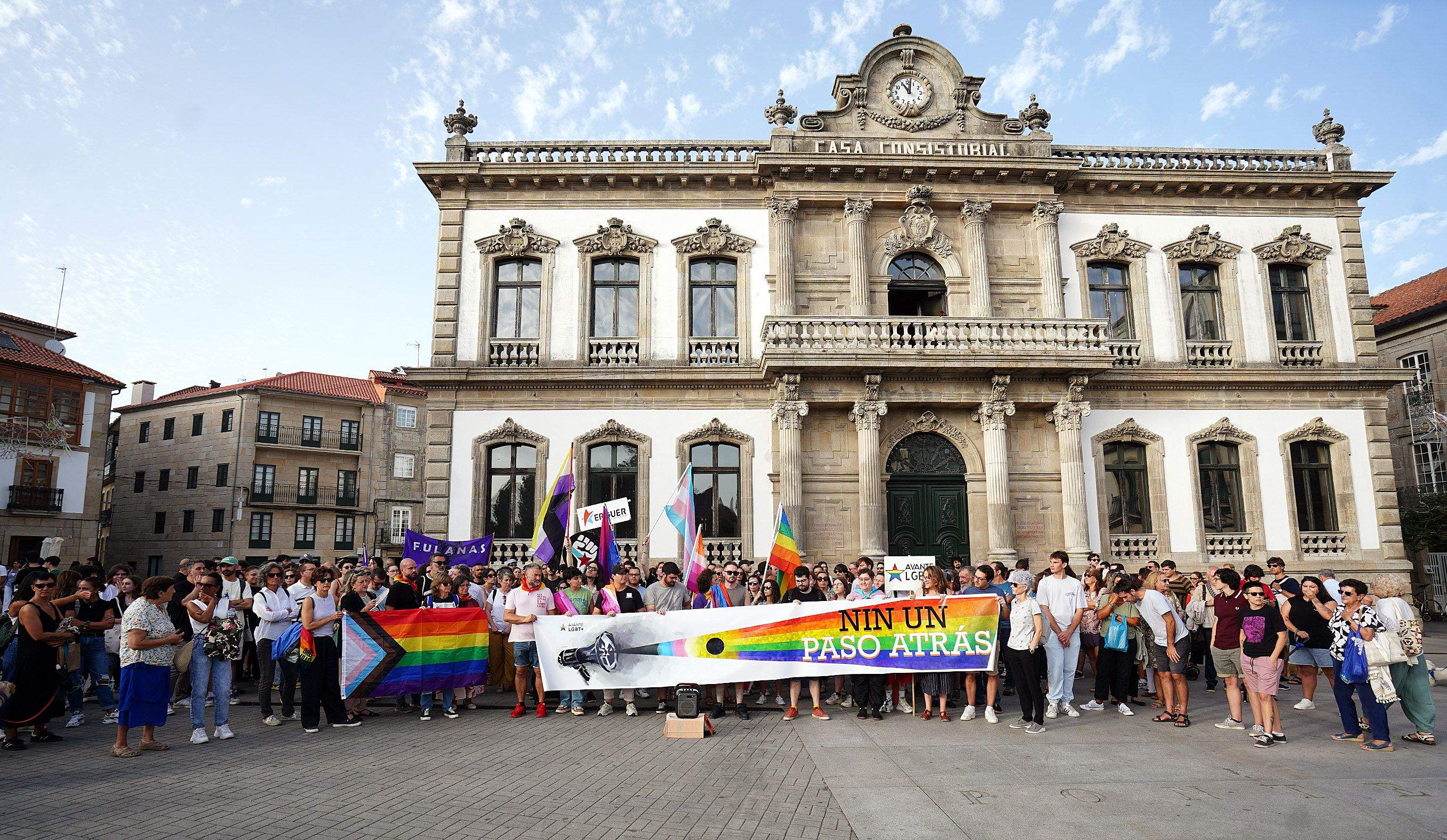 Concentración de repulsa por unha agresión homofóbica denunciada en Benito Corbal Concentración de repulsa por unha agresión homofóbica denunciada en Benito Corbal
