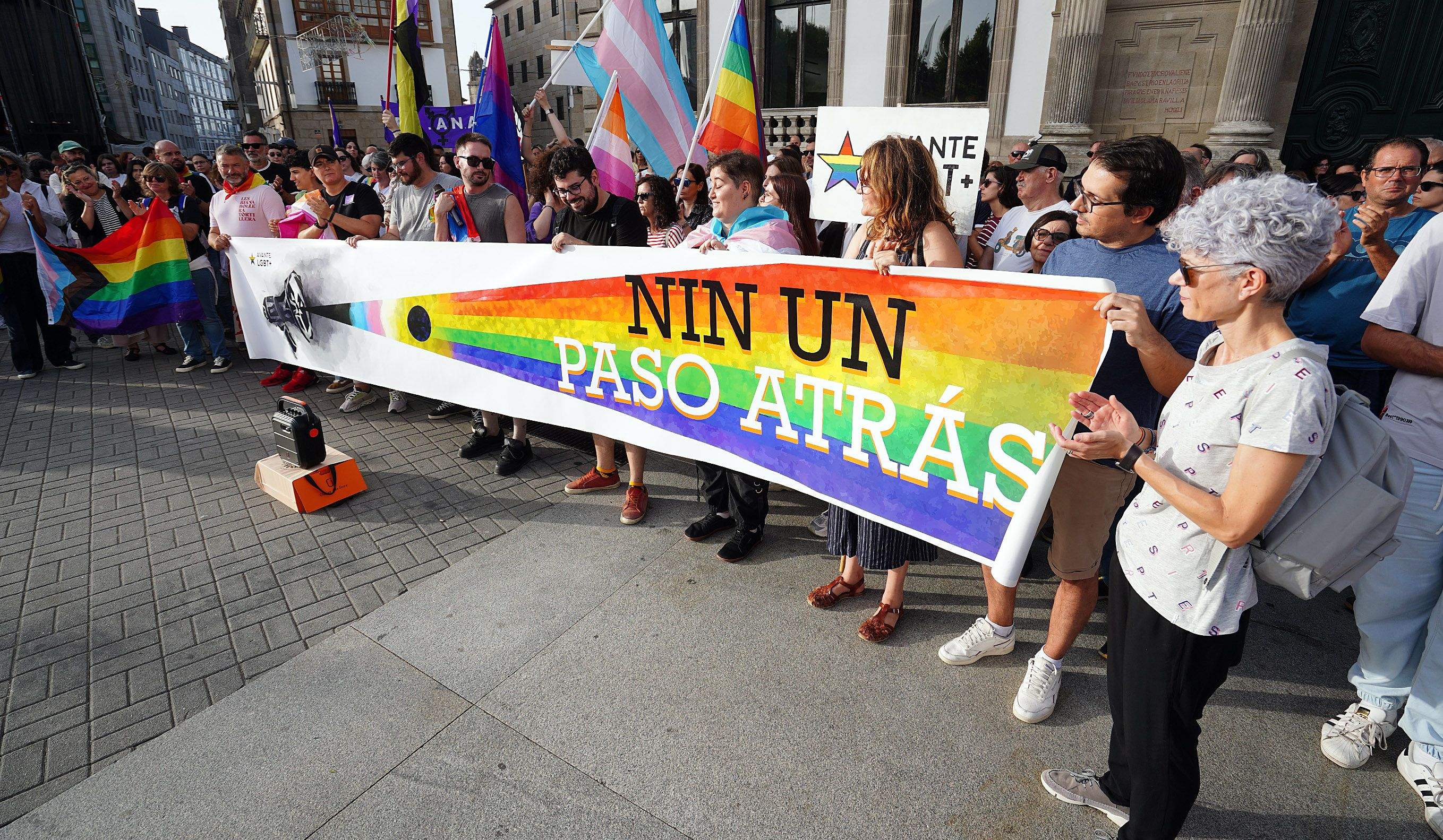 Concentración de repulsa por unha agresión homofóbica denunciada en Benito Corbal Concentración de repulsa por unha agresión homofóbica denunciada en Benito Corbal