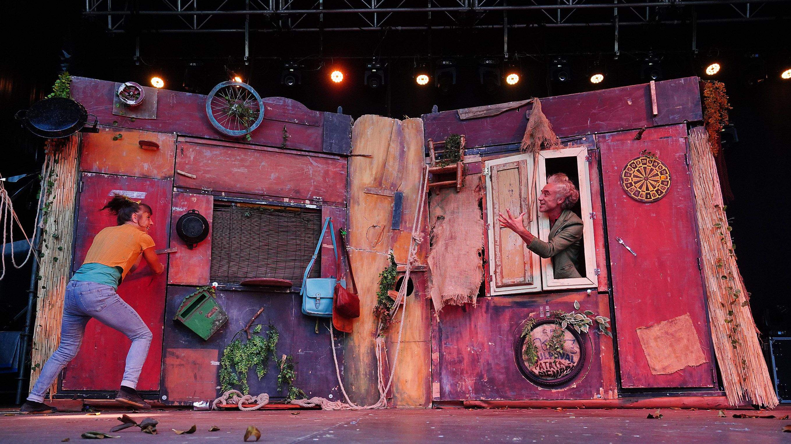 Circo en la Praza da Ferrería con Vol'e Temps