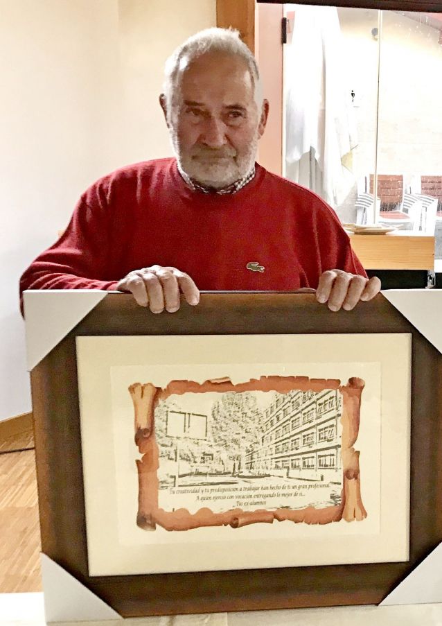 Fotografía tomada del Maestro Vilas en el transcurso de un homenaje que se le brindó hace pocos años