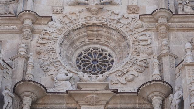 Fachada principal de la Basílica de Santa María La Mayor